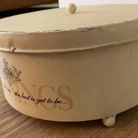 Ivory distressed metal “BLESSINGS” decorative storage tin - Picture 5 of 8